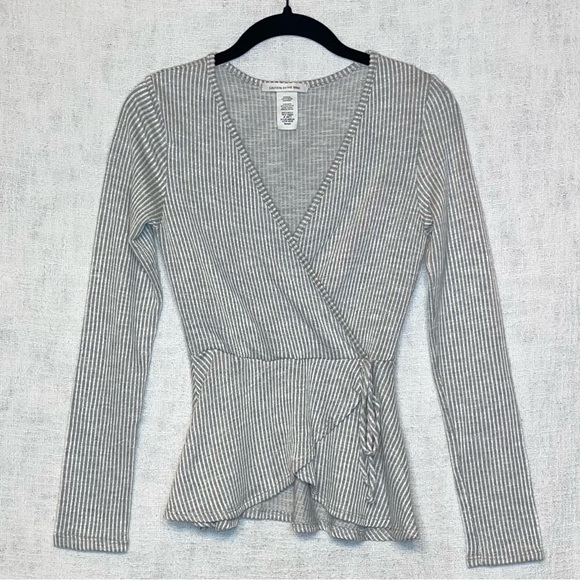 CAUTION TO THE WIND women’s striped faux wrap peplum long sleeve top Sz S - Picture 1 of 4